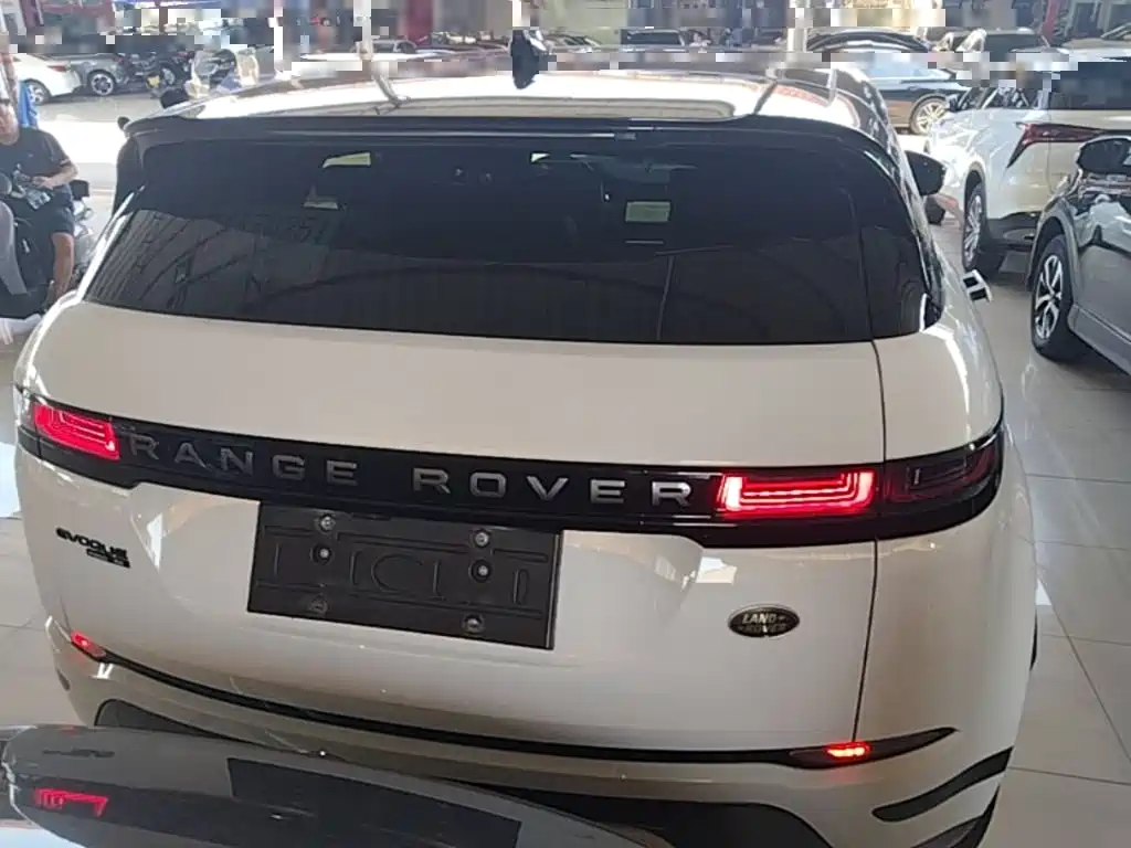 Land Rover Evoque 2020 — фото 6