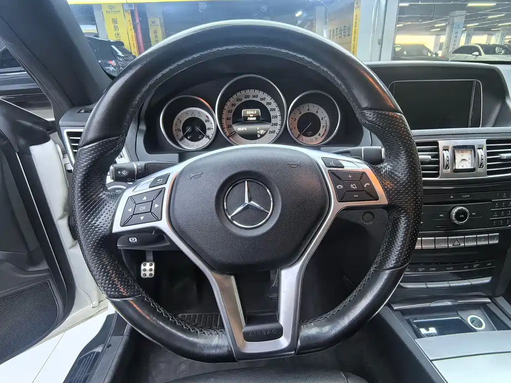 Mercedes-Benz E-Class 2016 — фото 24