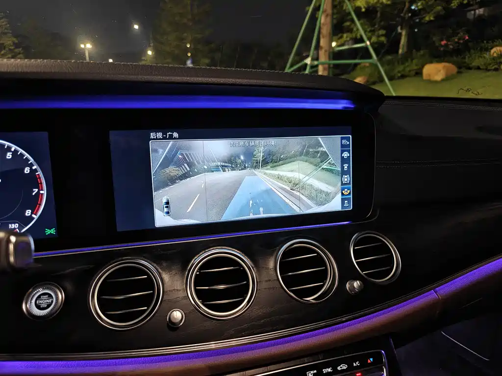 Mercedes-Benz E-Class 2018 — фото 12