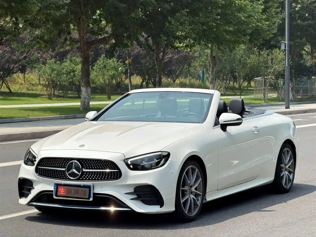 Mercedes-Benz E-Class 2022