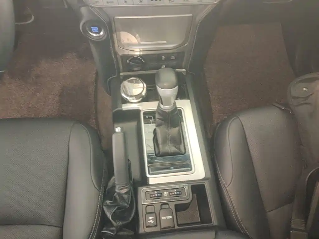 Toyota Prado 2019 — фото 14