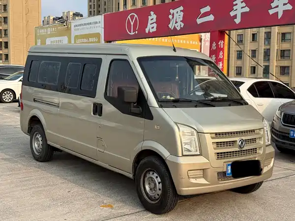 Dongfeng Xiaokang C36 2016