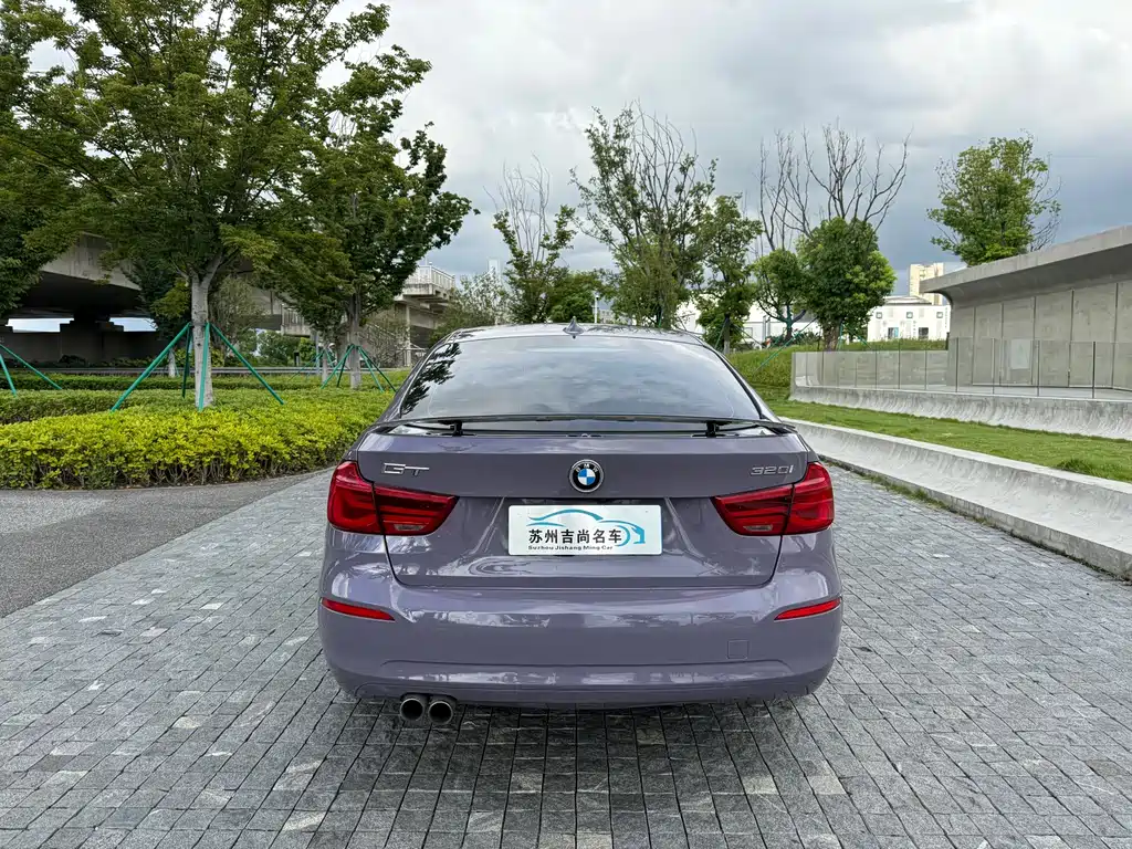 BMW 3 Series GT 2017 — фото 15
