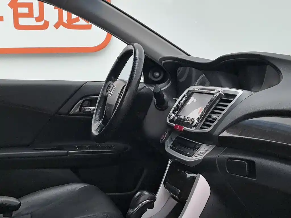 Honda Accord 2014 — фото 22