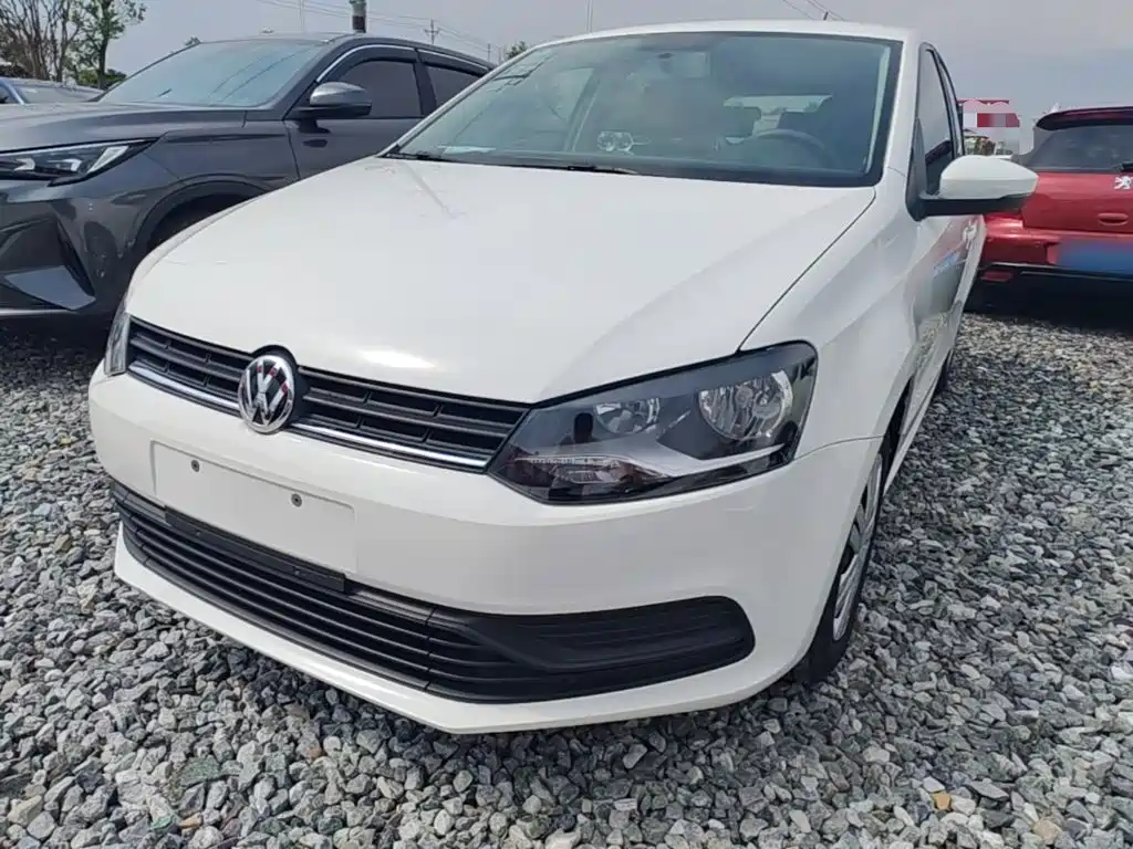 Volkswagen Polo 2016 — фото 1
