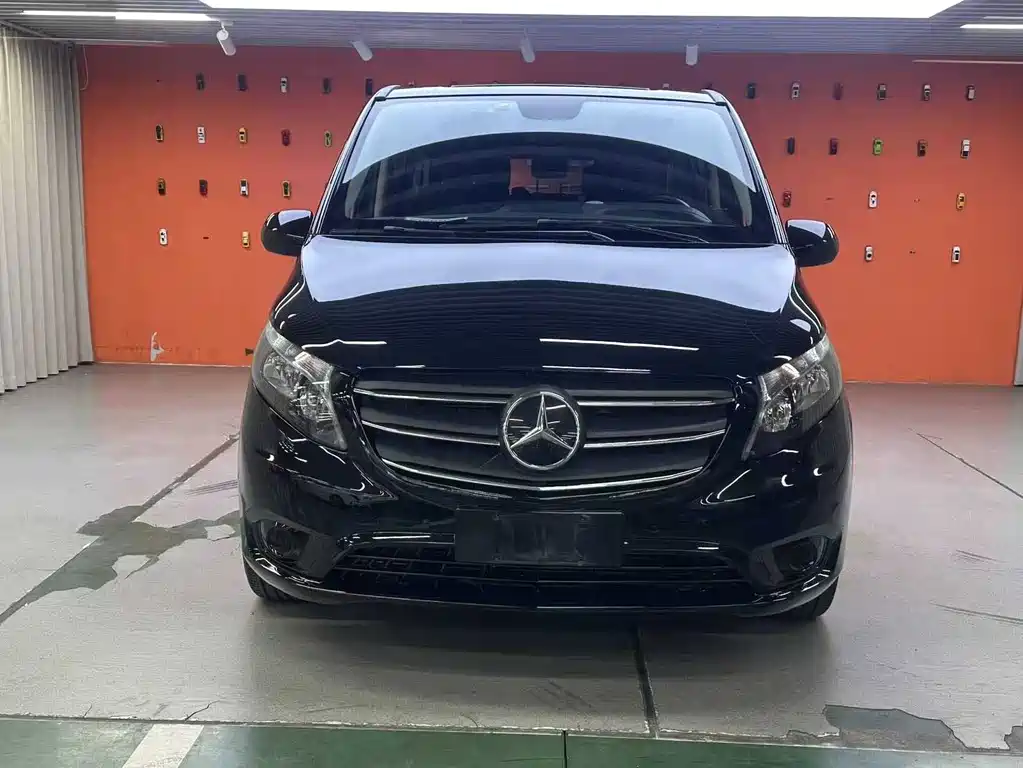 Mercedes-Benz Vito 2023 — фото 2