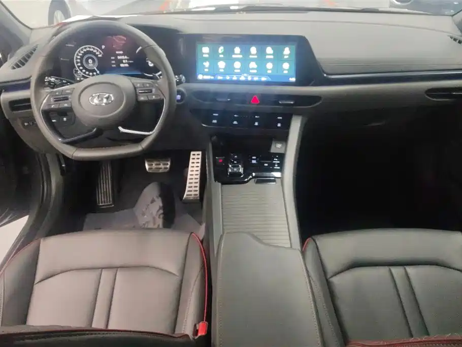 Hyundai Sonata 2022 — фото 12