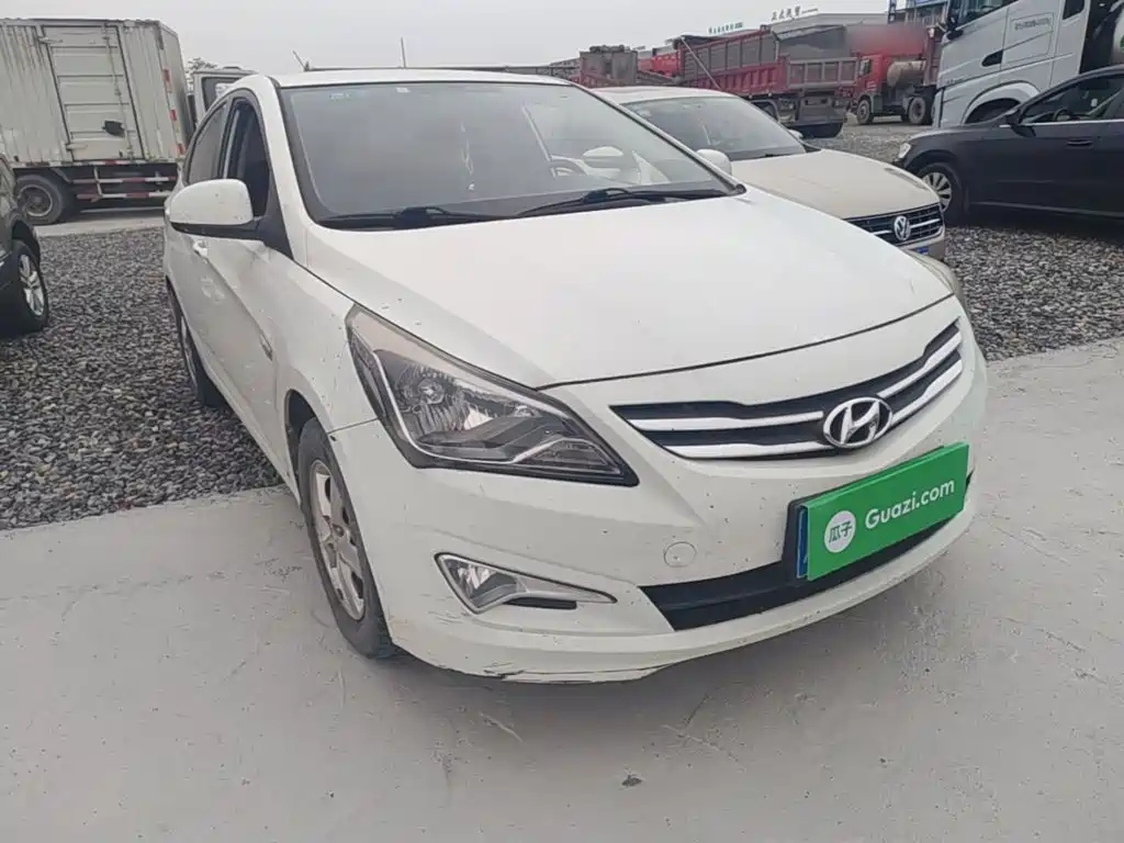 Hyundai Verna 2016 — фото 4