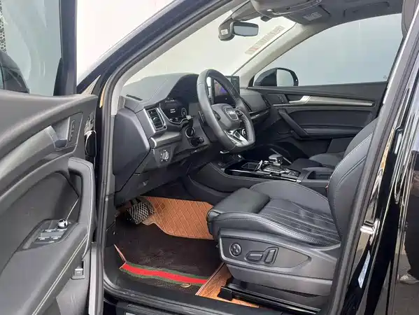 Audi Q5L 2022