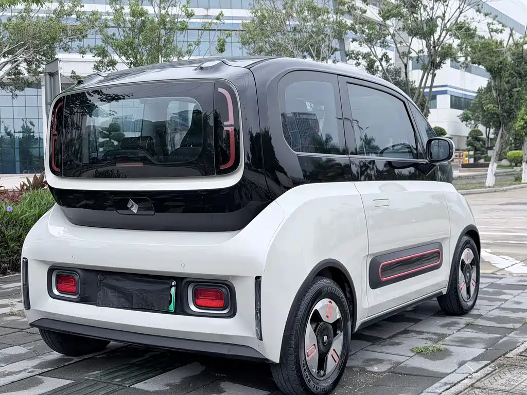 Baojun KiWi EV 2022 — фото 9
