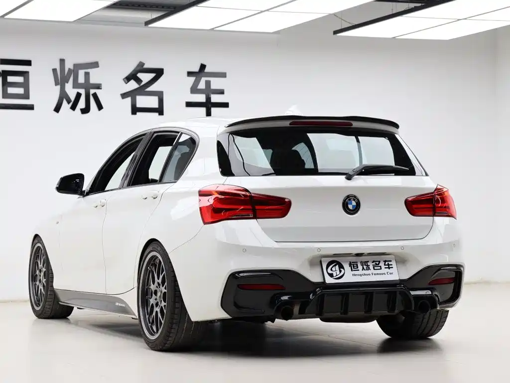 BMW 1 Series 2017 — фото 24