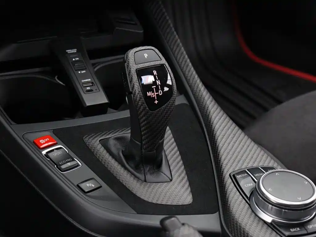 BMW 1 Series 2017 — фото 9