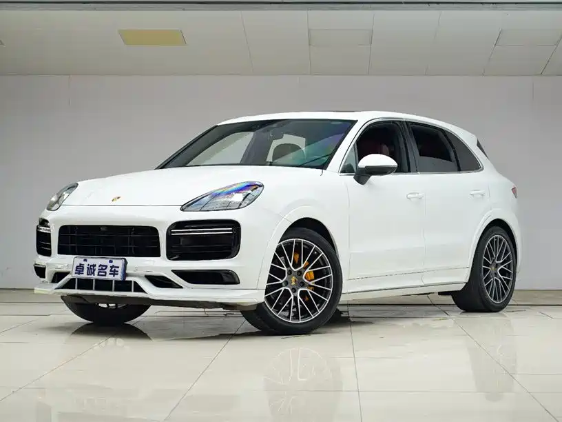 Porsche Cayenne 2020 — фото 1