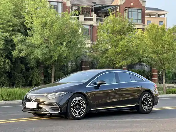 Mercedes-Benz EQS 2023