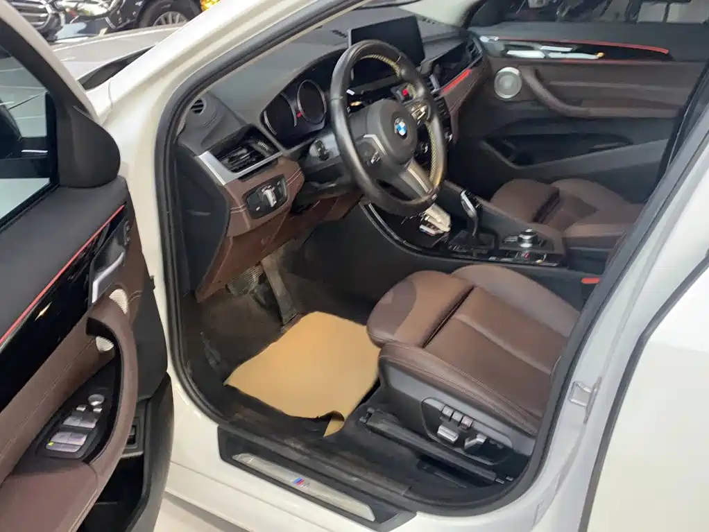 BMW X2 2021 — фото 12