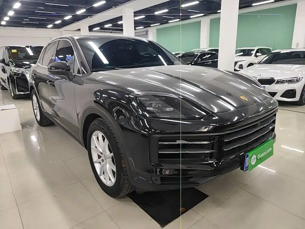 Porsche Cayenne 2025