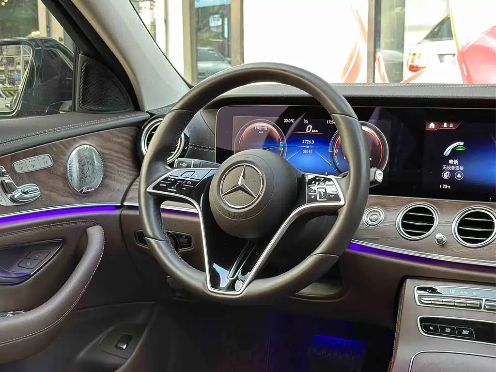 Mercedes-Benz E-Class 2022 — фото 28