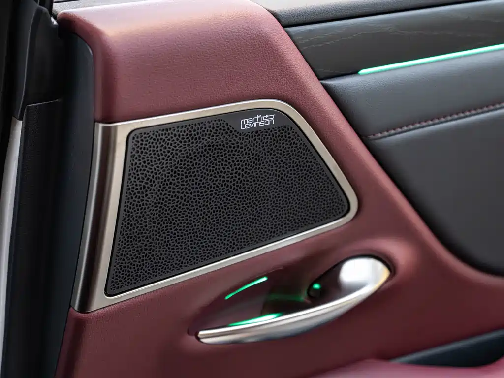 Lexus ES 2024 — фото 19