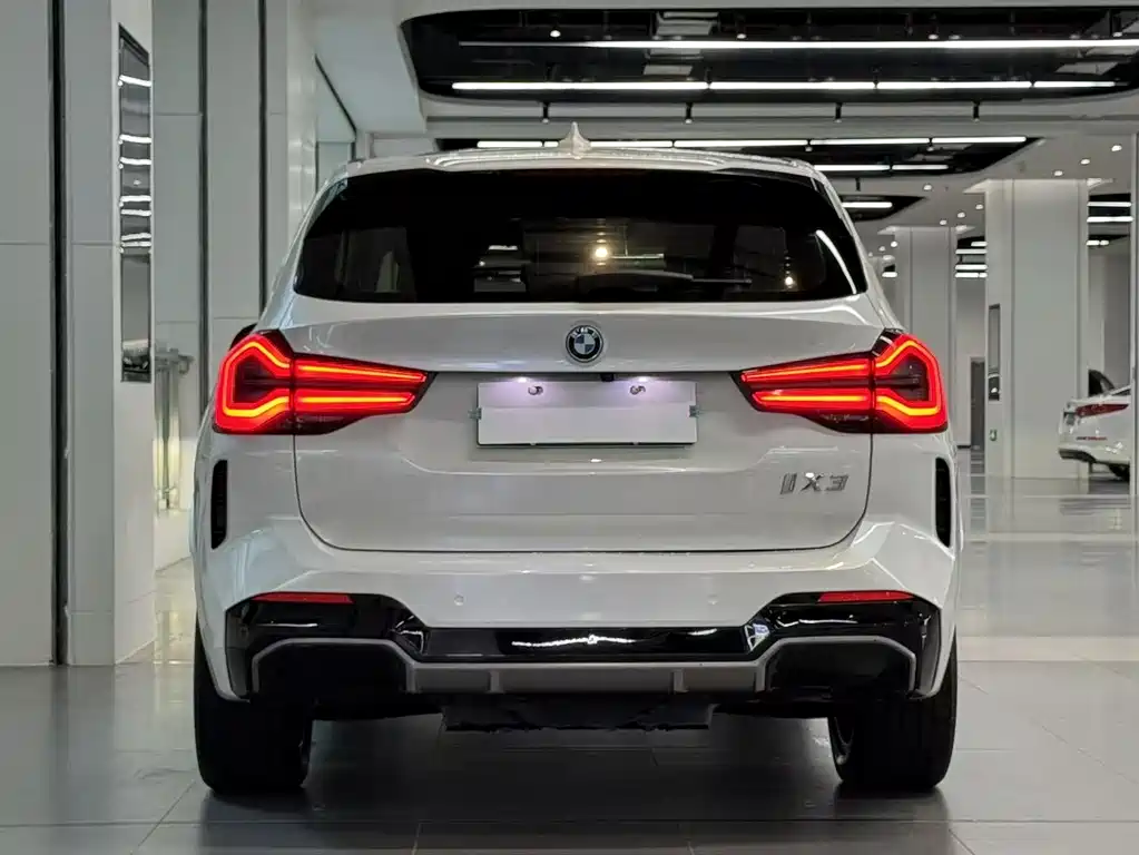 BMW iX3 2021 — фото 5