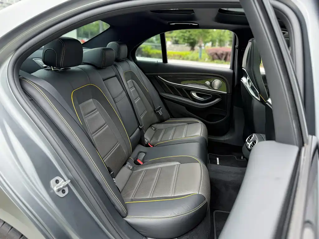 Mercedes-Benz E-Class AMG 2021 — фото 19