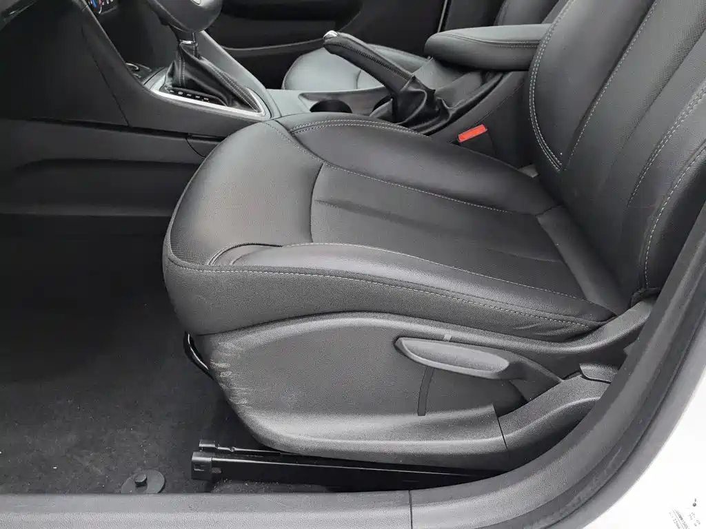 Buick Excelle GT 2021 — фото 20
