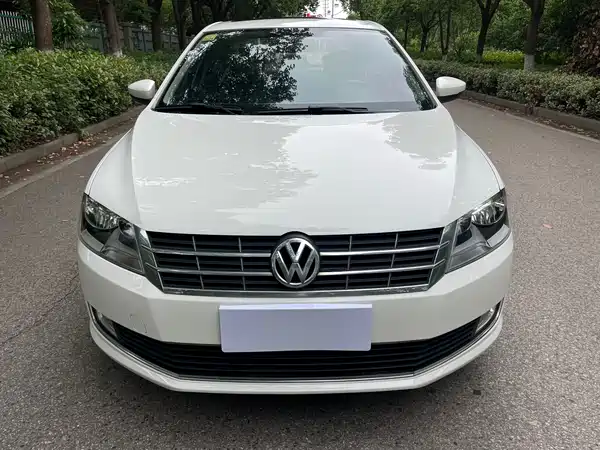Volkswagen Lavida 2013
