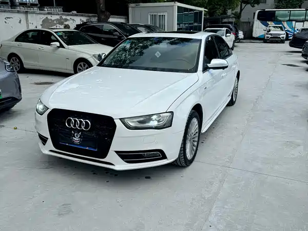 Audi A4L 2015