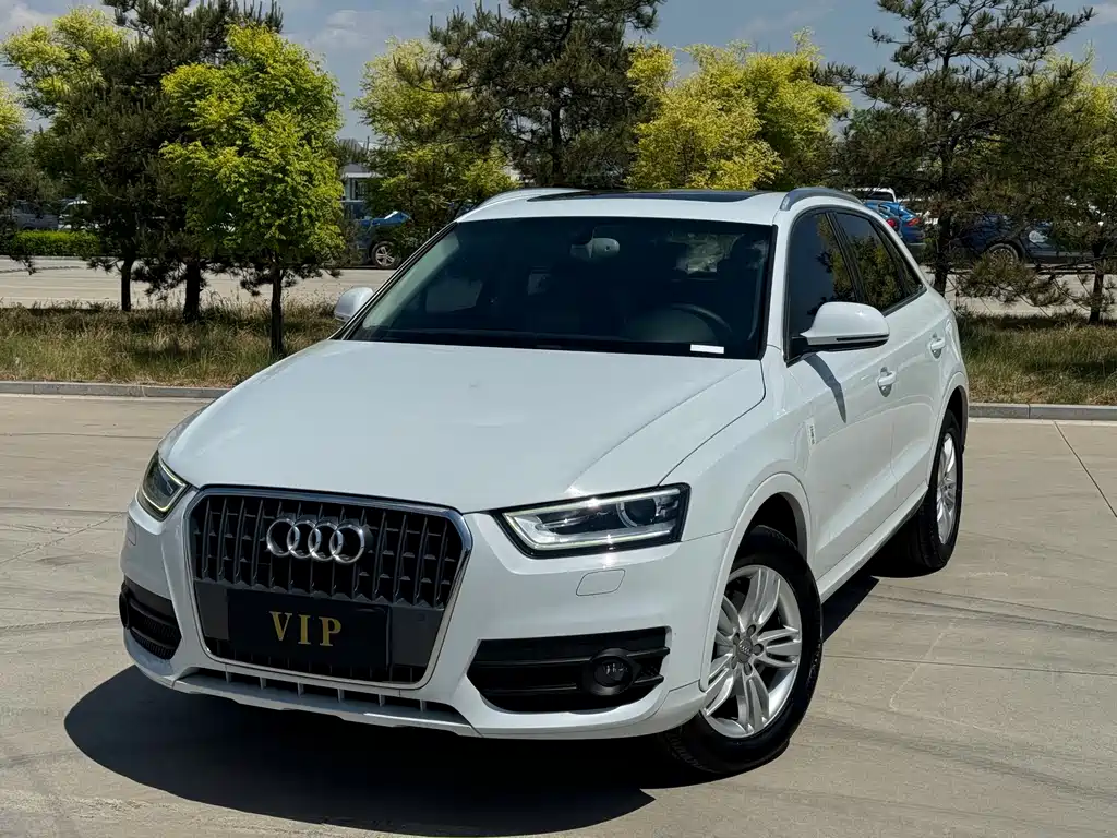 Audi Q3 2016 — фото 1