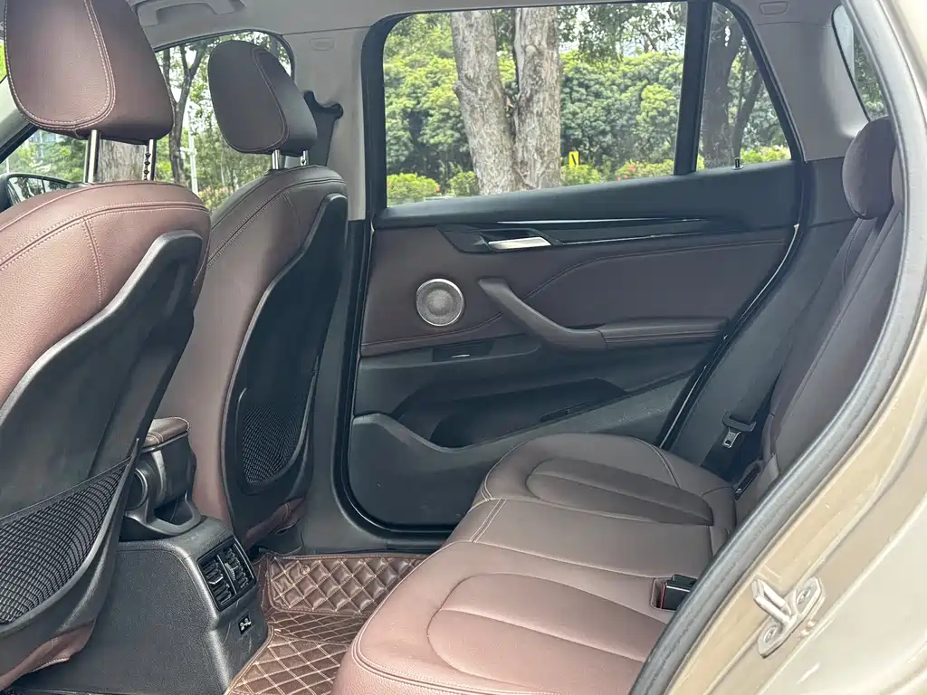 BMW X1 2022 — фото 11