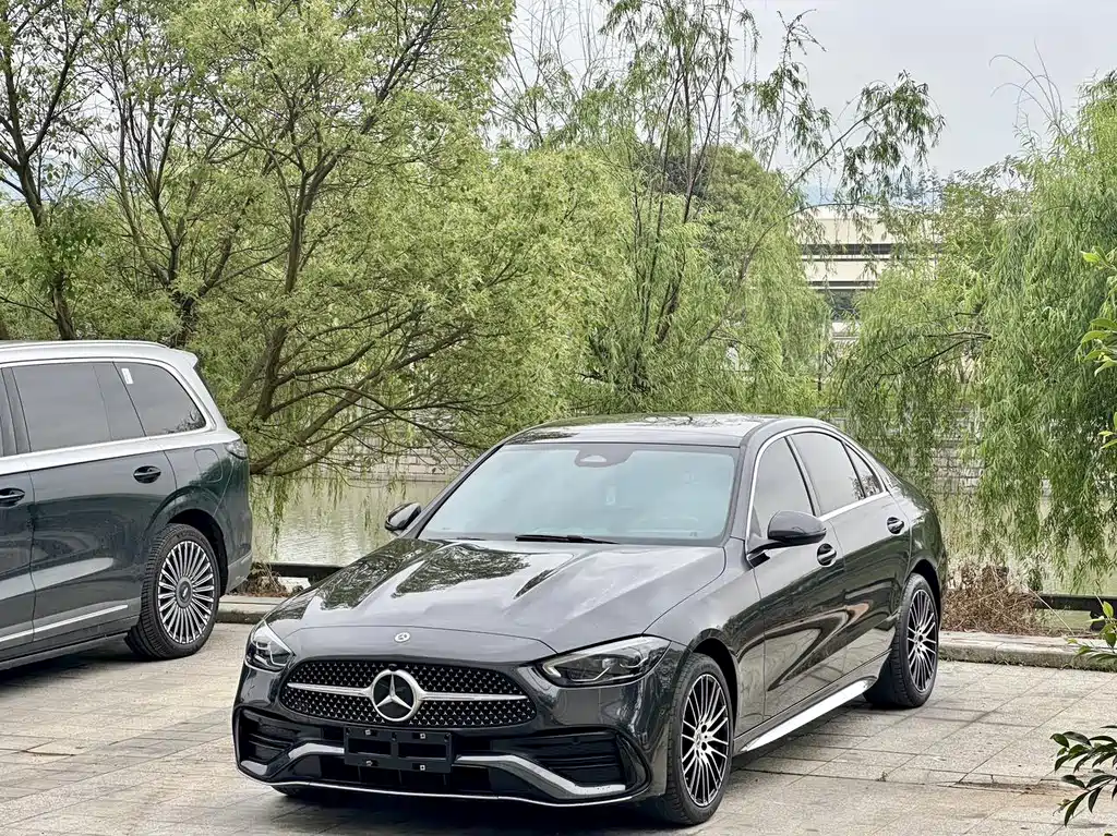 Mercedes-Benz C-Class 2021