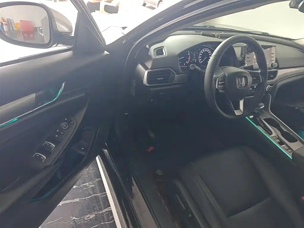 Honda Accord 2021 — фото 16