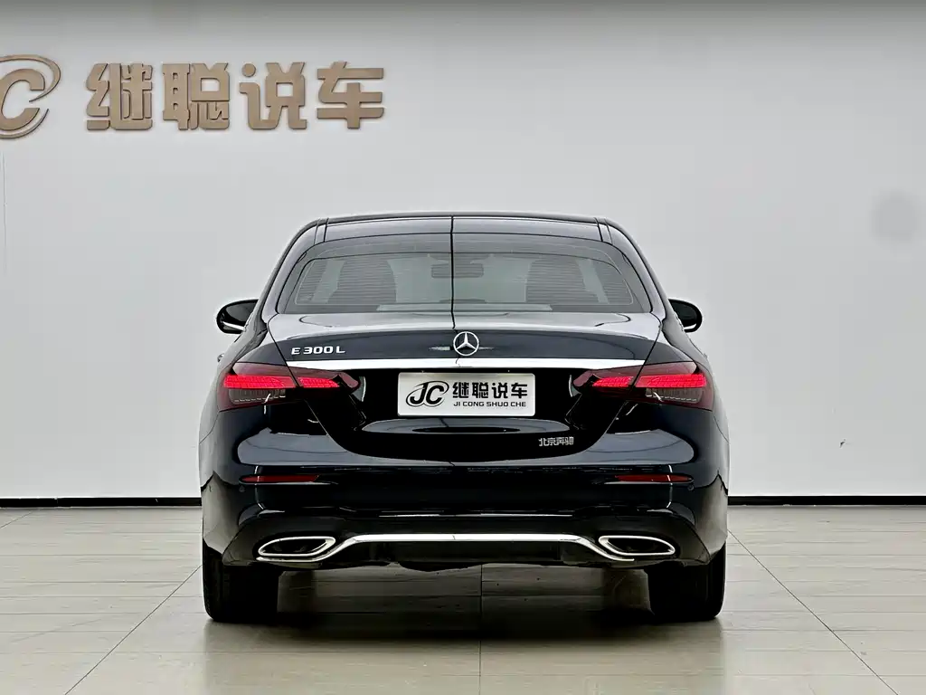 Mercedes-Benz E-Class 2022 — фото 3