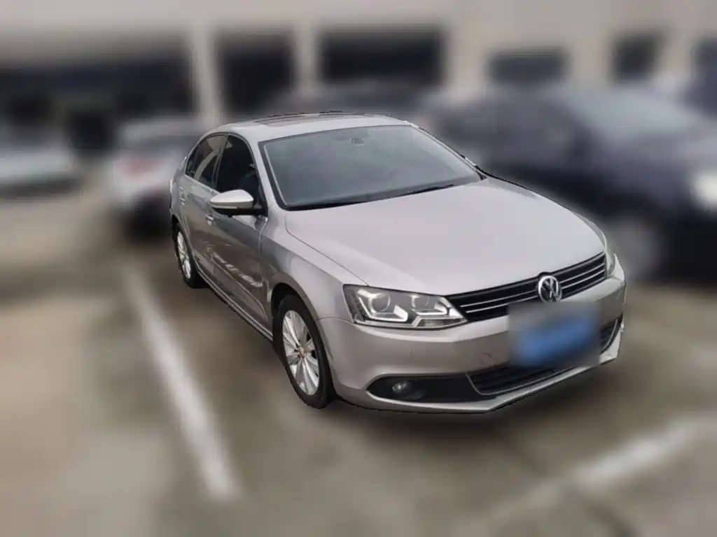 Volkswagen Sagitar 2015