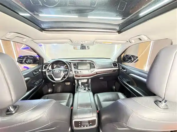 Toyota Highlander 2015