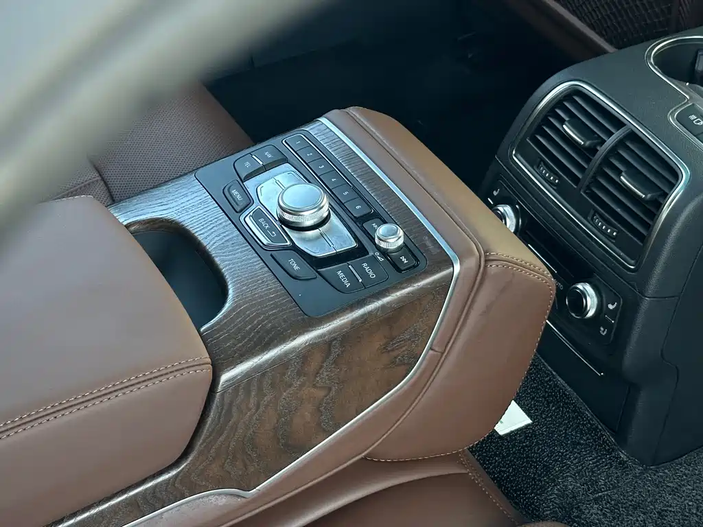 Audi A6L 2015 — фото 31