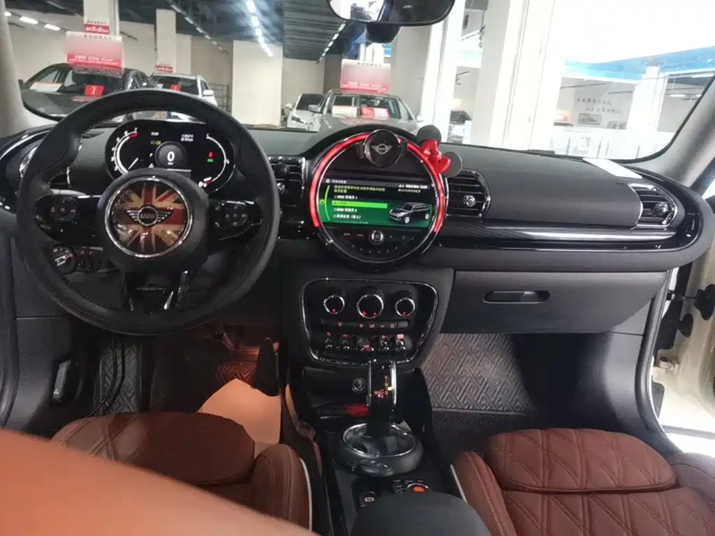 MINI Clubman 2021 — фото 10