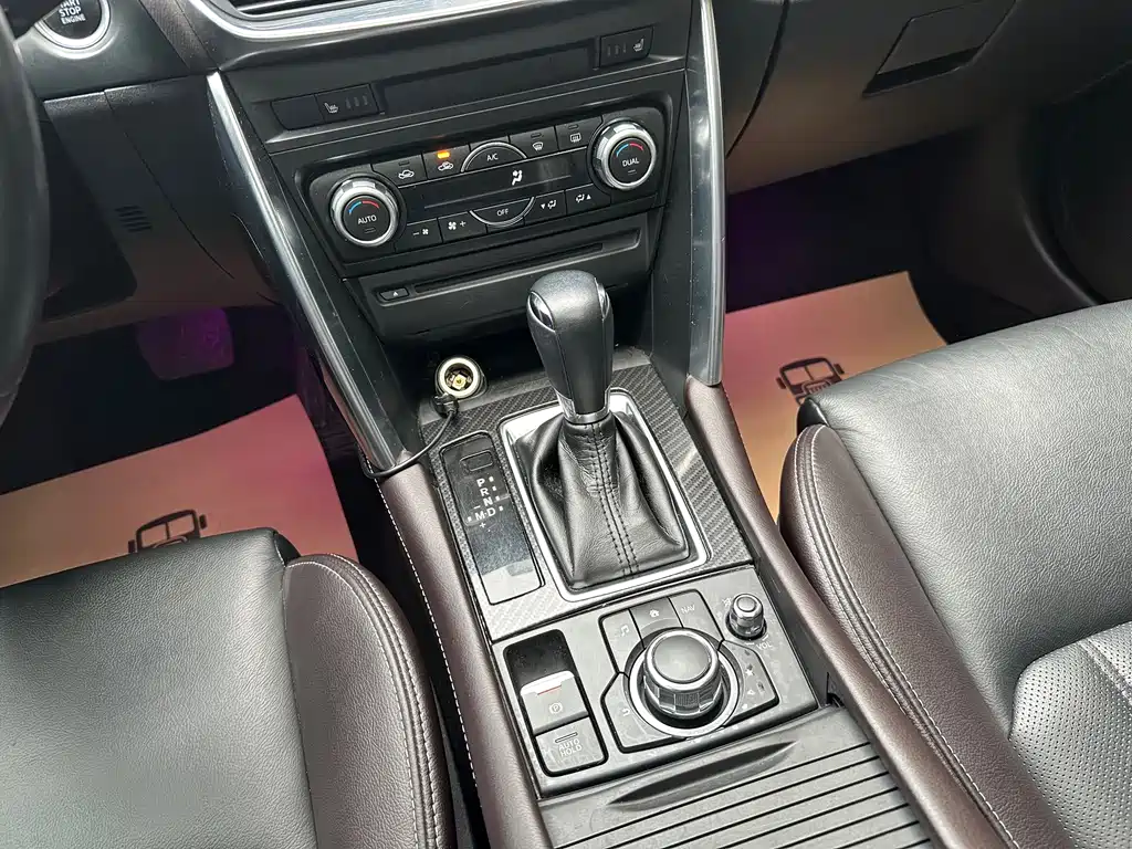 Mazda CX-4 2018 — фото 16