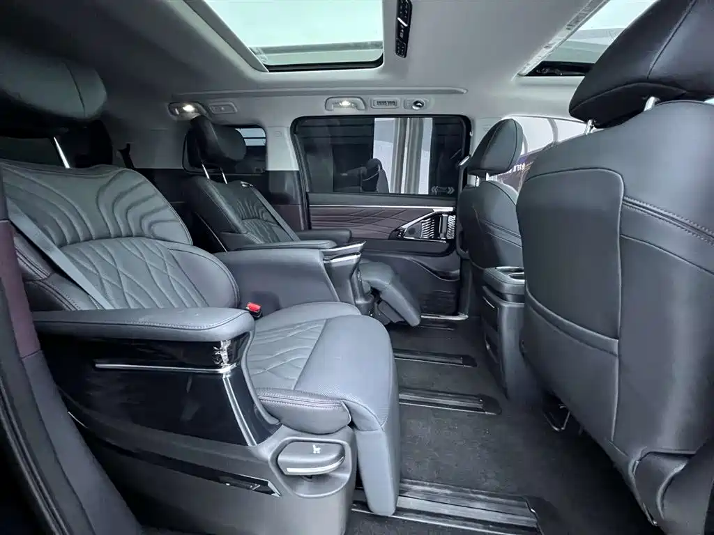GAC Motor Trumpchi M8 2025 — фото 25