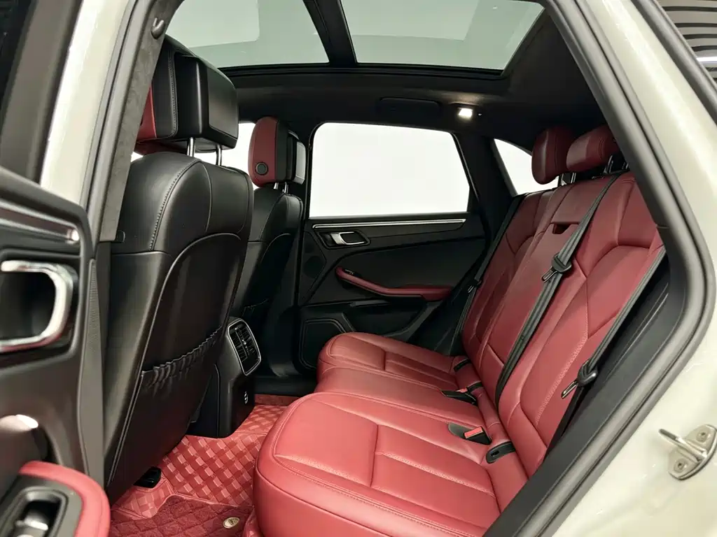 Porsche Macan 2023 — фото 12