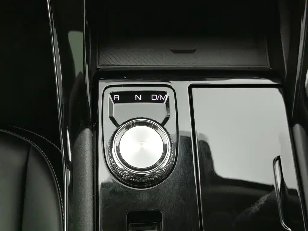Haval H6 2023 — фото 13