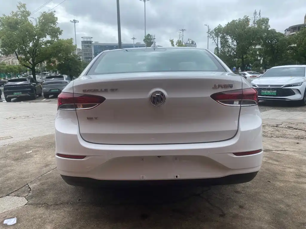 Buick Excelle 2020 — фото 12