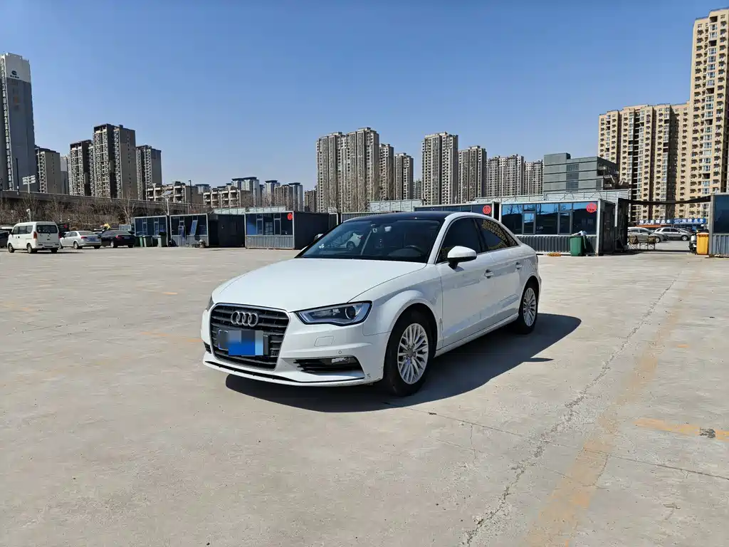 Audi A3 2017 — фото 1