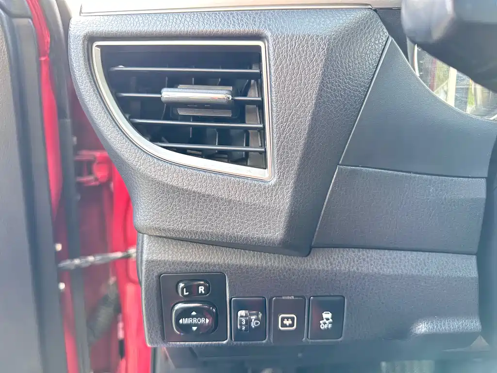 Toyota Corolla 2016 — фото 17