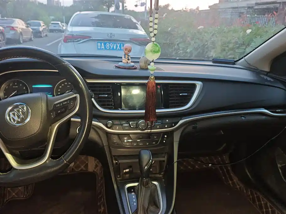 Buick Excelle 2018 — фото 13