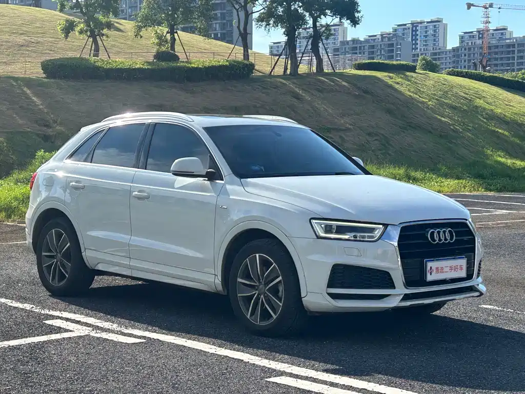 Audi Q3 2019 — фото 3
