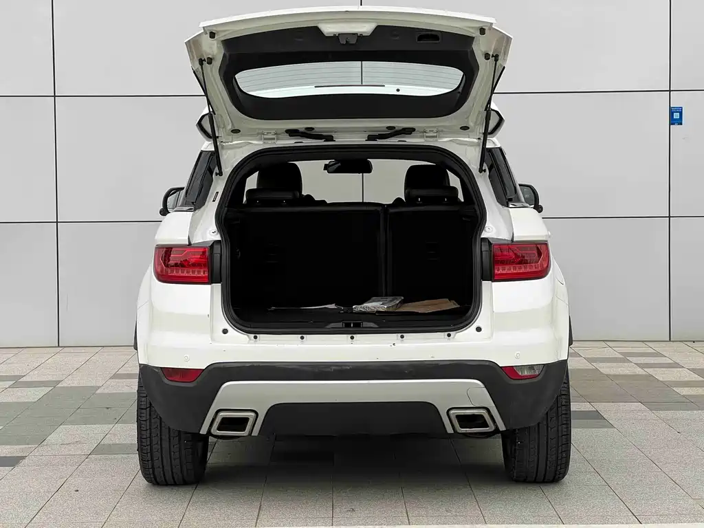 Landwind X7 2015 — фото 7