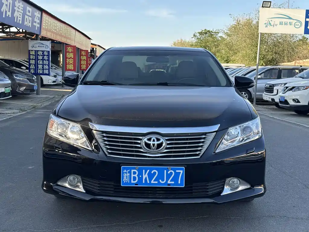 Toyota Camry 2012 — фото 2
