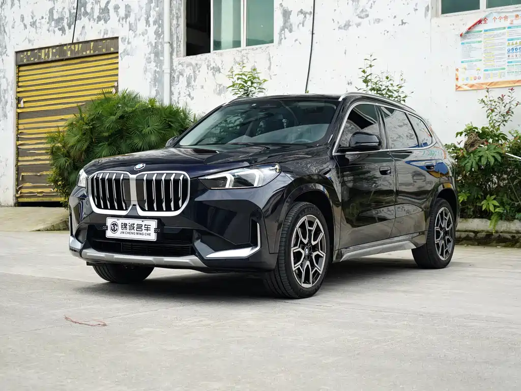BMW X1 2024 — фото 1