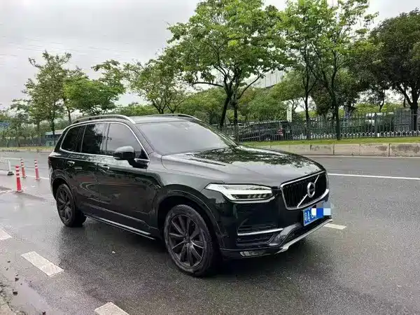 Volvo XC90 2015