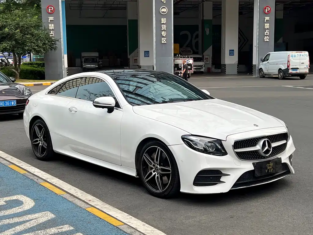 Mercedes-Benz E-Class 2021